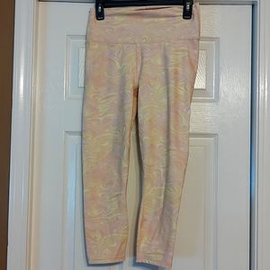 Fabletics capri leggings